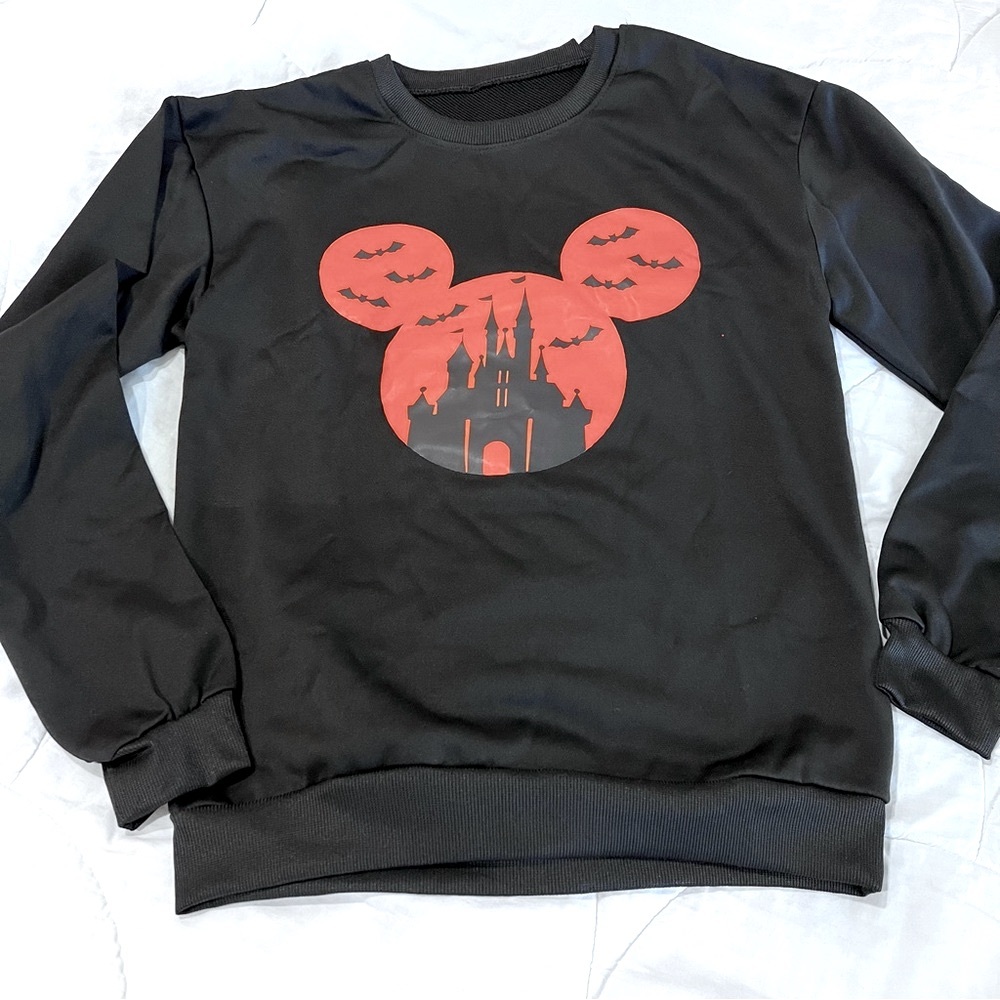 Magical Mouse fans  - Halloween at the castle sweatshirt